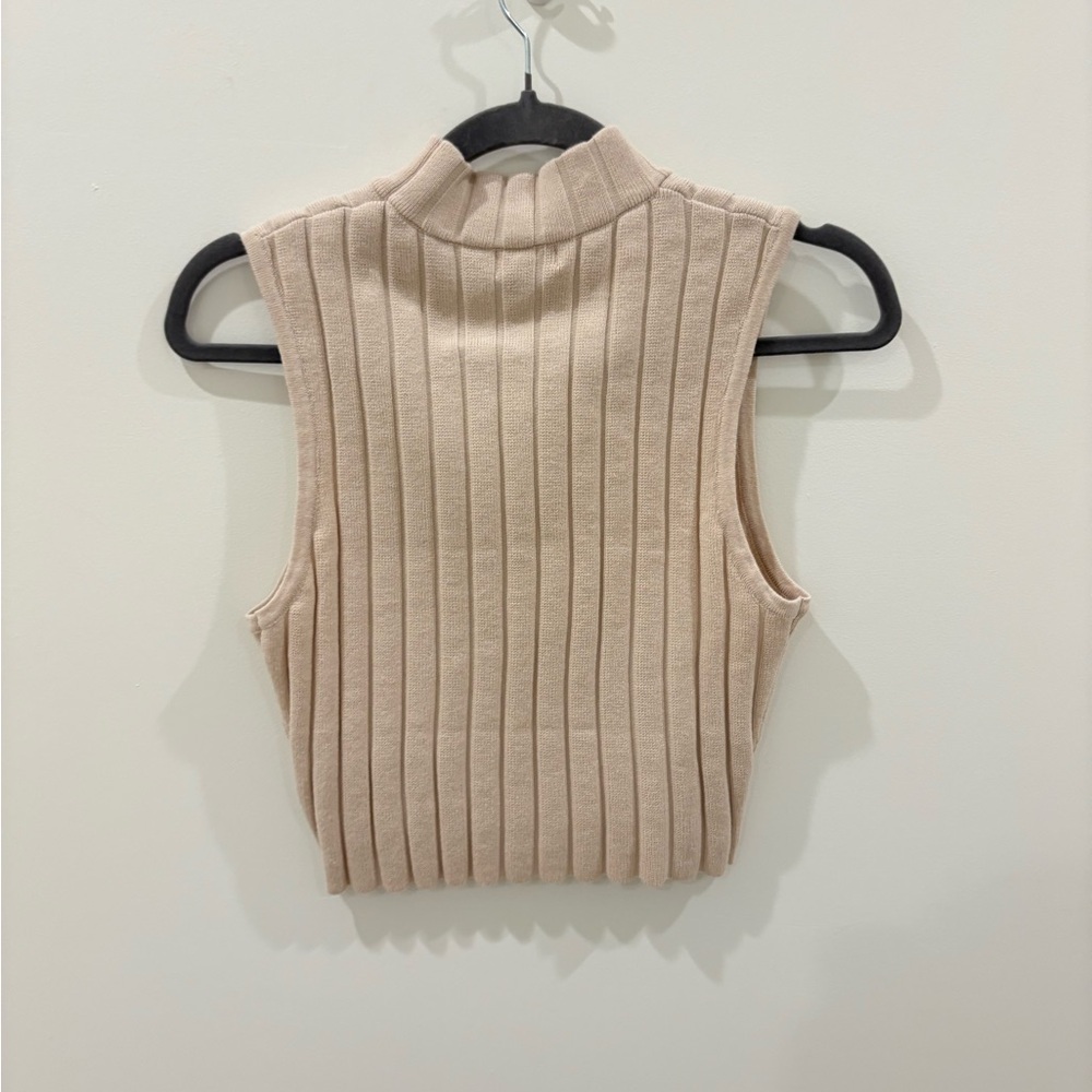 Sleeveless Ribbed Knit Set - Picture 2 of 3